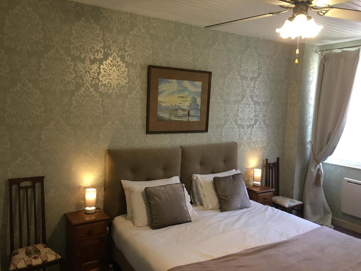Maison La Roche Chambre D'Hotes Le Vigeant エクステリア 写真