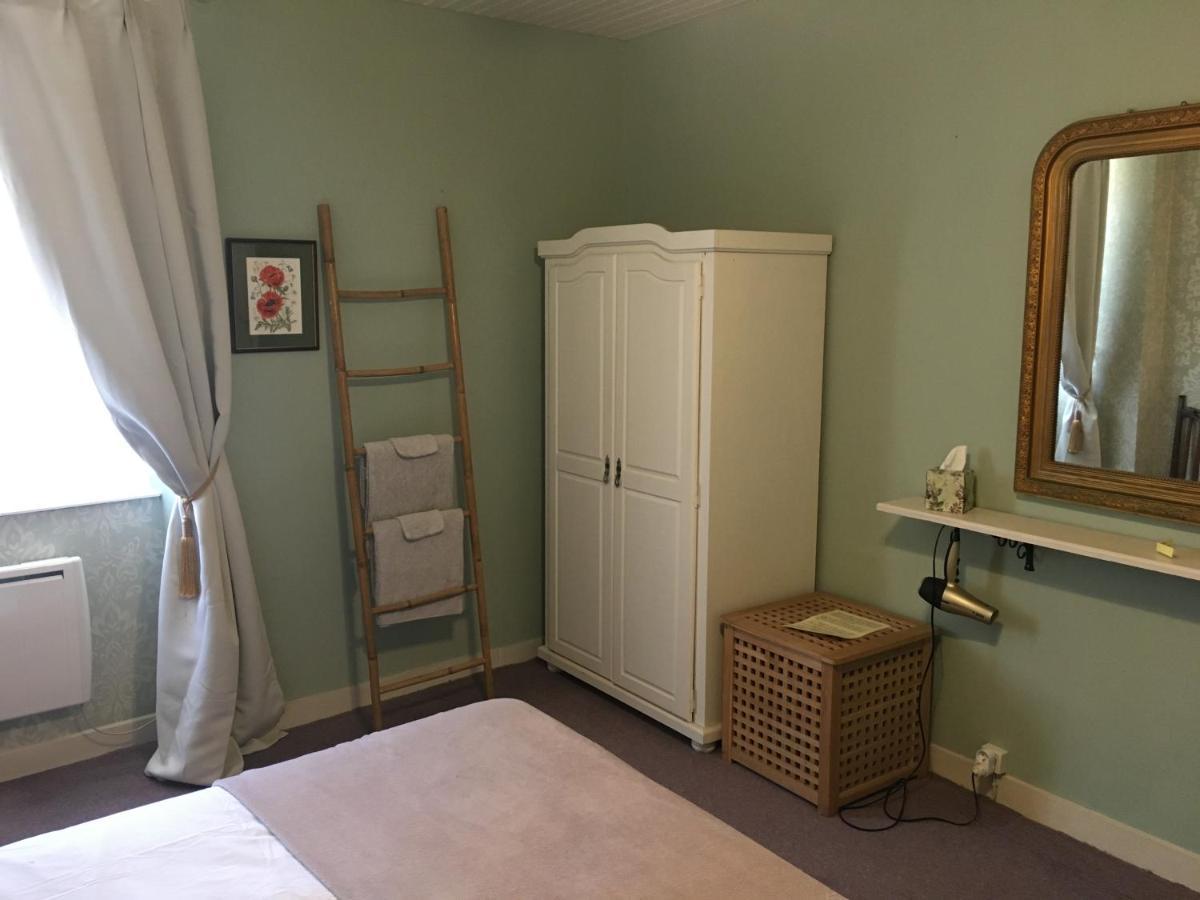 Maison La Roche Chambre D'Hotes Le Vigeant エクステリア 写真