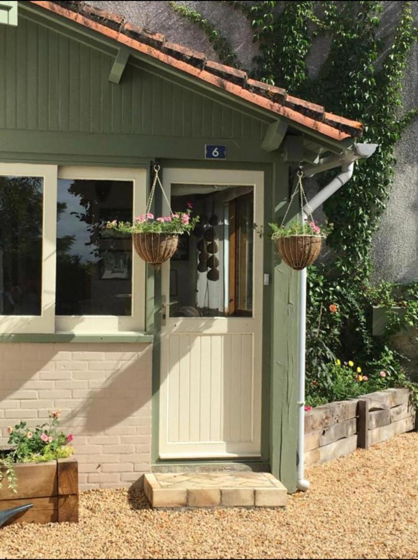 Maison La Roche Chambre D'Hotes Le Vigeant エクステリア 写真